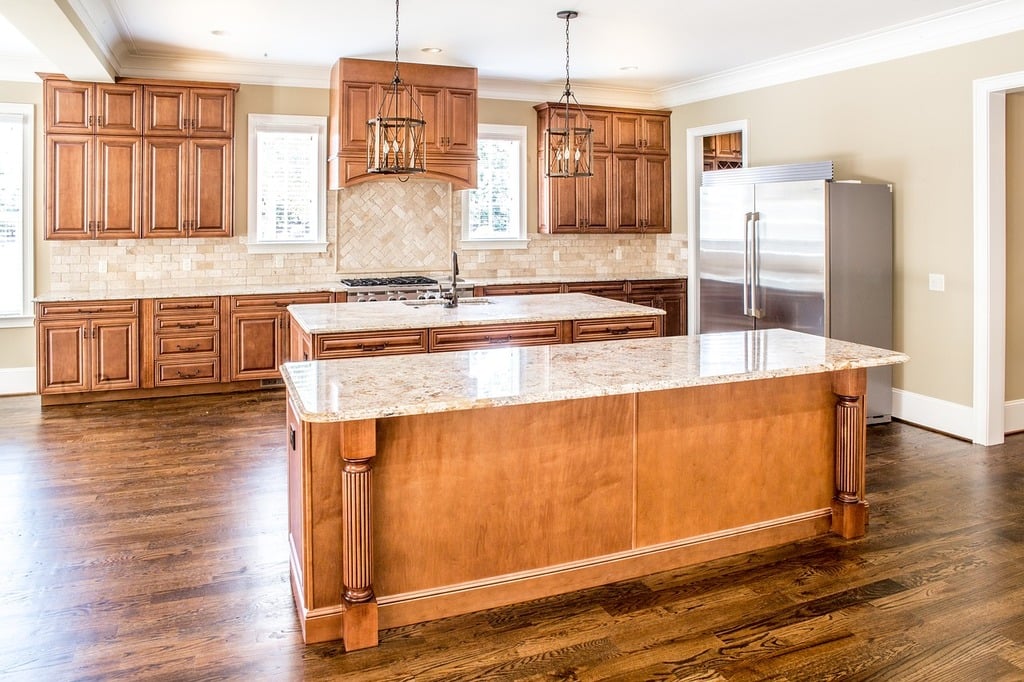 How to Avoid Supply Chain Delays When Sourcing Quartz or Granite Countertops